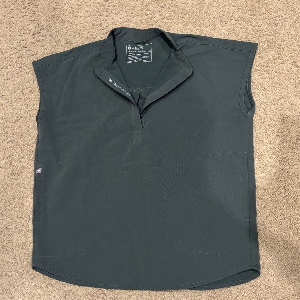 Rafaela Oversized Scrub Top- Bonsai